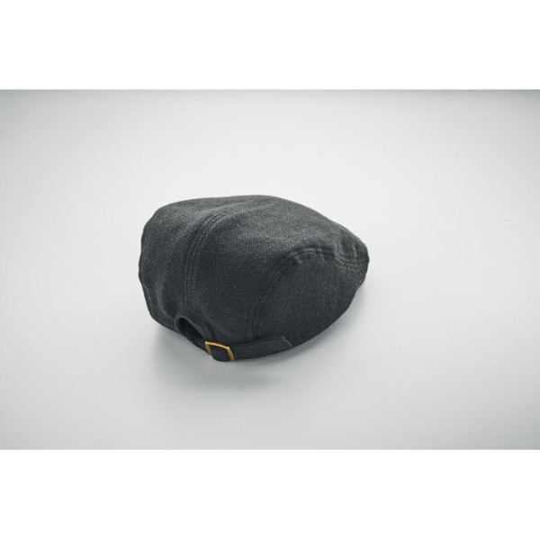 BLIND PEAK - Newsboy platte pet 335g/m²